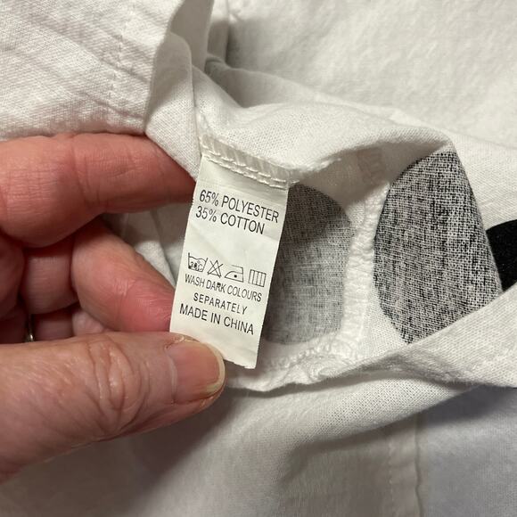 Womans Lightweight Boxy Cropped Polka Dot Blouse Size Medium - Picture 4 of 5